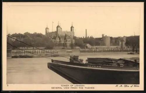 AK London, Tower of London, General View from the Thames