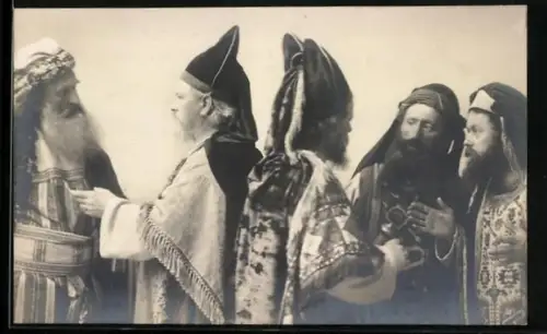 AK Oberammergau, Passionsspiel, Priester und Pharisäer