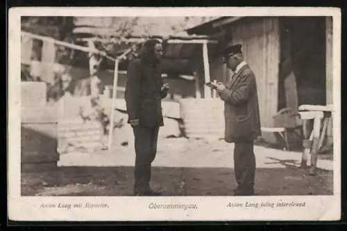 AK Oberammergau, Anton Lang mit Reporter