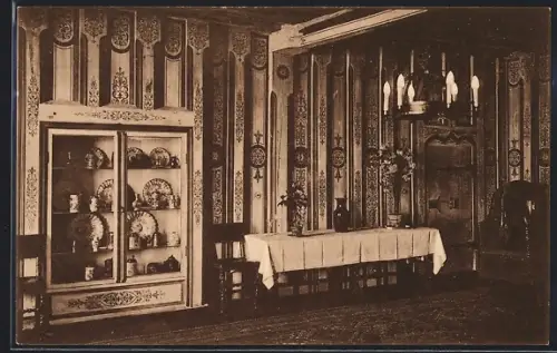 AK Coburg, Veste Coburg, Fürstenbau, Innenansicht mit Schrank und Tafel