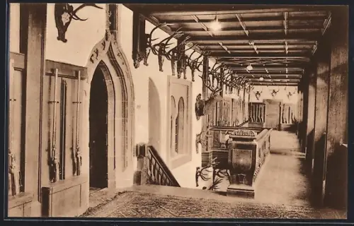 AK Veste Coburg, Fürstenbau, Innenansicht Treppenhaus mit Jagdtrophäen