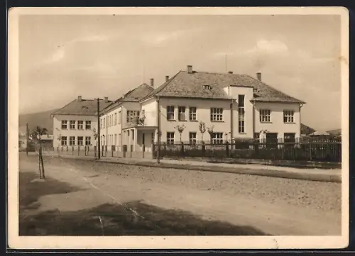 AK Svalava /Podkarpatska Rus., Budova okresniho uradu