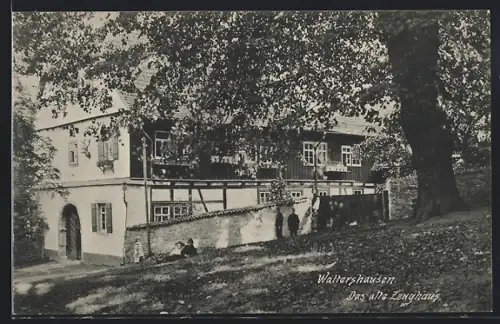 AK Waltershausen / Thür., Das alte Zeughaus
