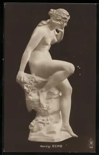 AK Frau sitzt auf einem Felsen, Echo