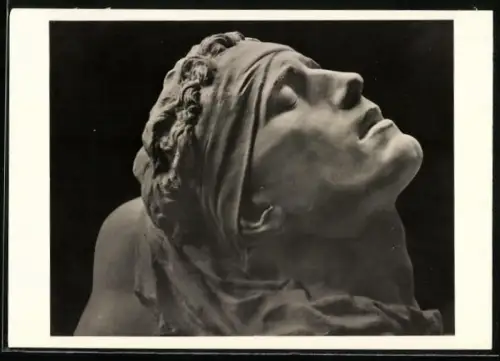 AK Mann mit geschlossenen Augen, In Memoriam