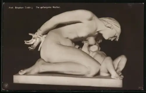 AK Gefessellte Mutter lehnt sich nach vorne zu ihrem Kind