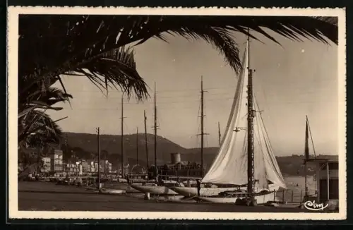 AK Bandol /Var, Vue sur le Port