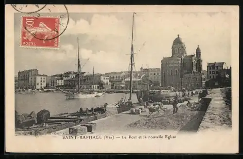 AK Saint-Raphael /Var, Le Port et le nouvelle Eglise