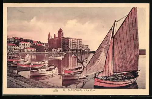 AK St-Raphael, Le Port