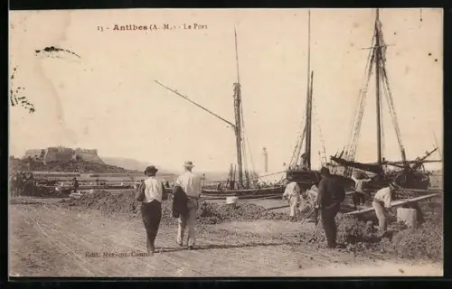 AK Antibes /A.-M., Le Port