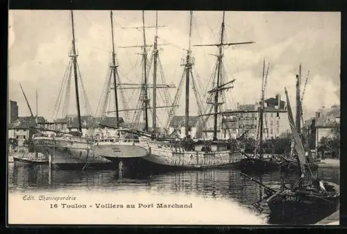 AK Toulon, Voiliers au Port Marchand