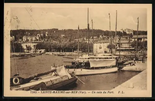 AK Sainte-Maxime-sur-Mer, Un coin du Port