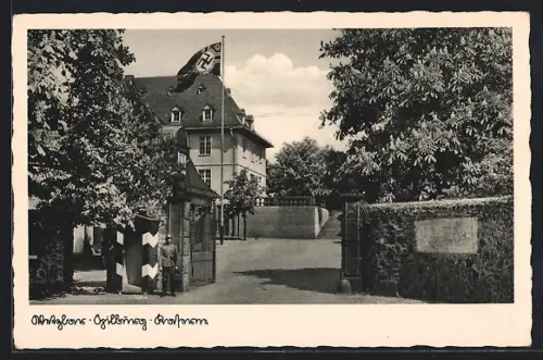 AK Wetzlar, Wache vor der Spilburg-Kaserne, -Fahne, Reichskriegsflagge