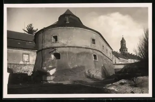 AK Náchod, Nadvori zamku