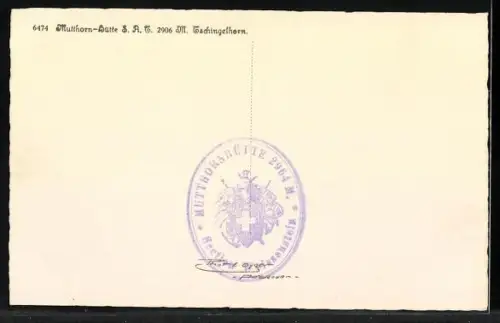 AK Mutthorn-Hütte, Ansicht der Hütte mit dem verschneiten Tschingelhorn