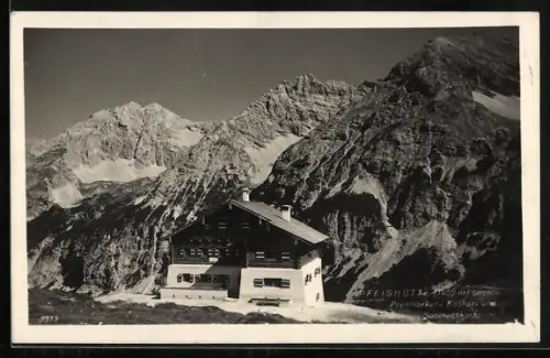 AK Pfeishütte, Blick gegen Praxmarkar- Kaskar- und Sonntagskarspitze
