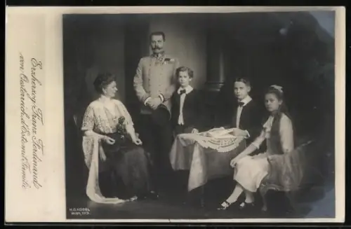 AK Erzherzog Franz Ferdinand von Österreich im Kreise seiner Familie