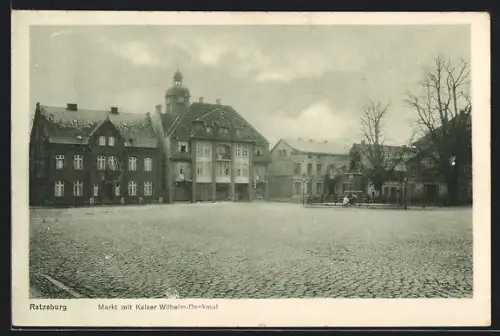 AK Ratzeburg, Markt mit Kaiser Wilhelm-Denkmal