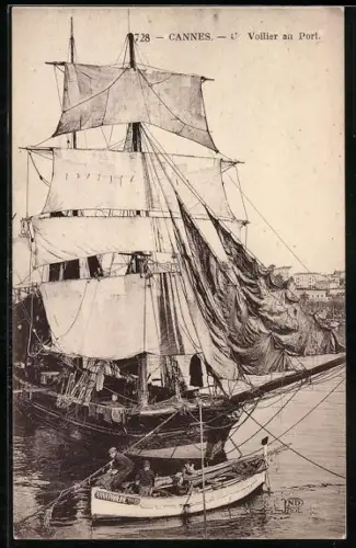 AK Cannes, Un Voilier au Port