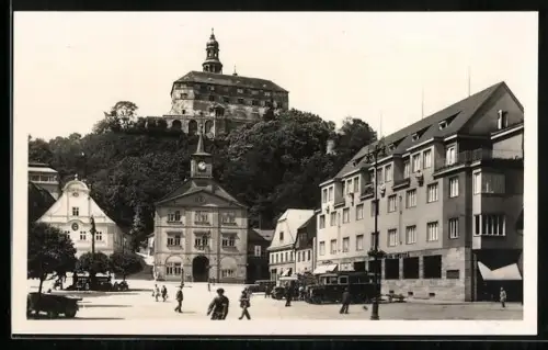 AK Nachod, Ortspartie mit Turmgebäude u. Schloss