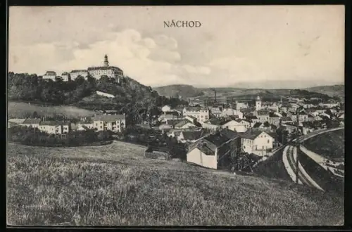 AK Nachod, Ortsansicht mit Bahnstrecke und Schloss
