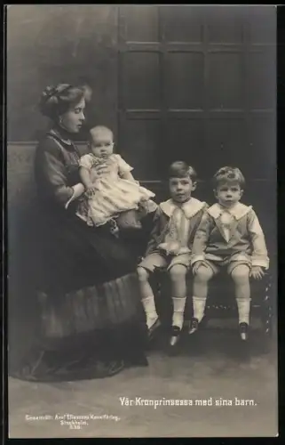 AK Kronprinzessin von Schweden & 3 Kinder
