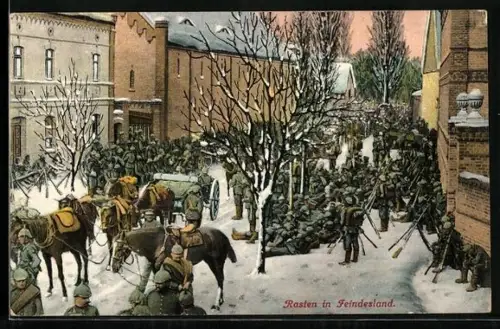 AK Deutsche Soldaten in einer besetzten Stadt, Rasten in Feindesland