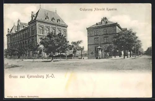 AK Korneuburg /N.-Ö., Erzherzog Albrecht Kaserne, Panorama von der Strasse aus
