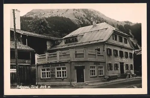 AK Holzgau /Tirol, Gasthof-Pension zum Bräu, Ansicht von der Strasse