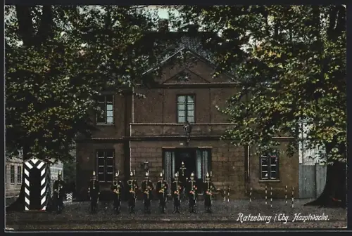 AK Ratzeburg i. Lbg., Hautpwache mit Soldaten