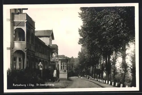 AK Ratzeburg i. Lbg., Strassenpartie am Hotel St. Georgsberg