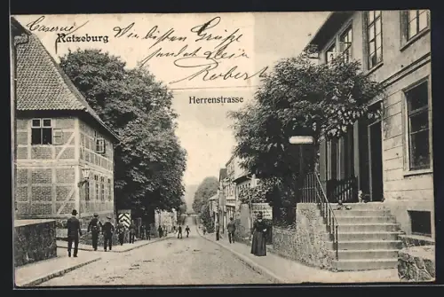 AK Ratzeburg, Herrenstrasse mit Soldaten