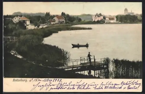 AK Ratzeburg, Blick auf den See mit Boot und Uferpromenade