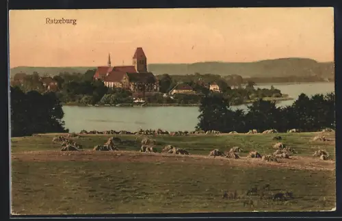 AK Ratzeburg, Blick auf Dom und See