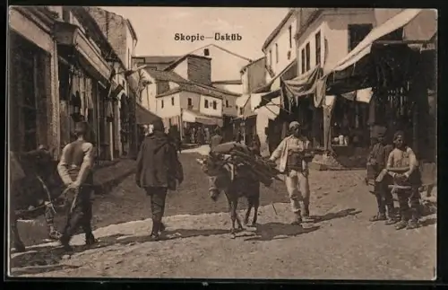 AK Skopje / Ueskueb, Strassenpartie mit Geschäften