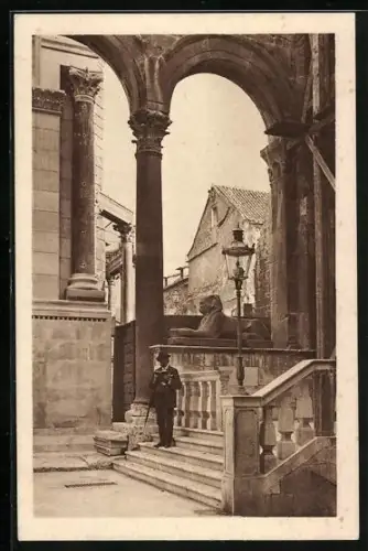 AK Split, Strassenpartie mit Treppe