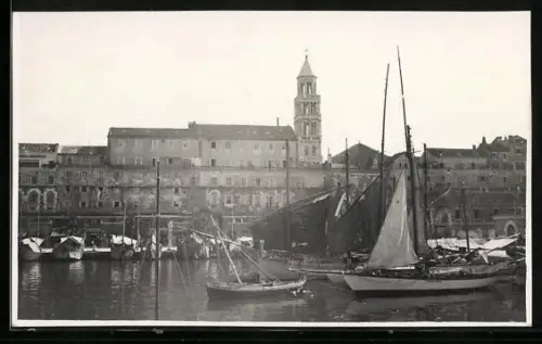 Foto-AK Spalato, Uferpartie mit Kirche