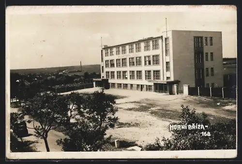 AK Horní Bríza, Masarykova Skola