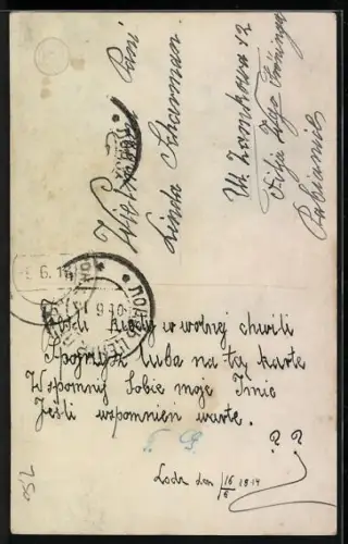 Foto-AK GL Co Nr. 3768/2: Verliebtes Paar in trauter Umarmung