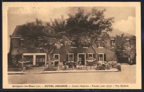 AK Alvignac-les-Eaux /Lot, Hôtel Chabrié avec terrasse et arbres adjacents