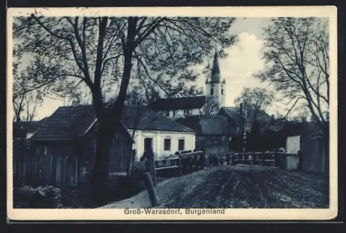 AK Gross-Warasdorf /Burgenland, Ortspartie mit Kirche