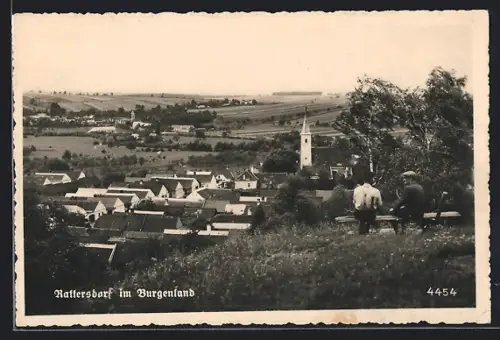 AK Rattersdorf im Burgenland, Teilansicht mit Kirche