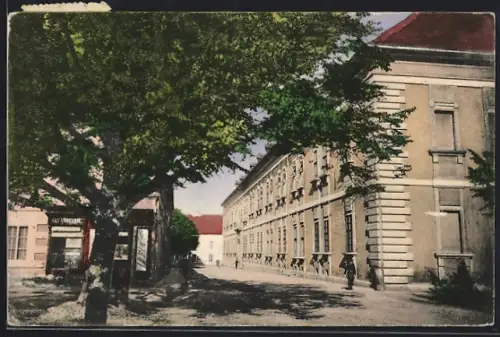 AK Josefstadt, Garnisons-Spital mit Strasse u. Geschäft