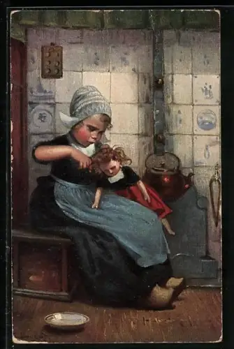 AK Kleines niederländisches Mädchen schneidet seiner Puppe in der Küche die Haare