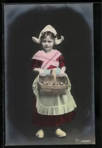 AK Holländisches Mädchen mit Korb voller Äpfel