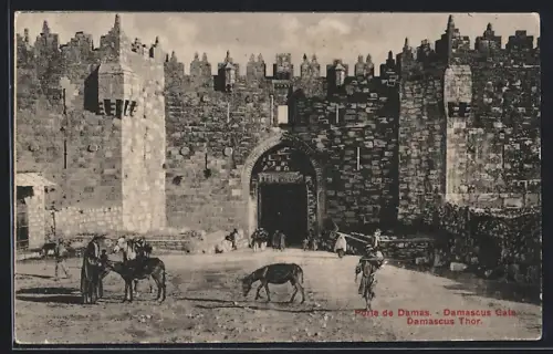 AK Jerusalem, Damascus-Tor mit Passanten