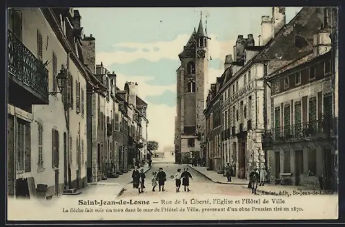 AK Saint-Jean-de-Losne, Rue de la Liberte, l`Eglise et l`Hotel de Ville
