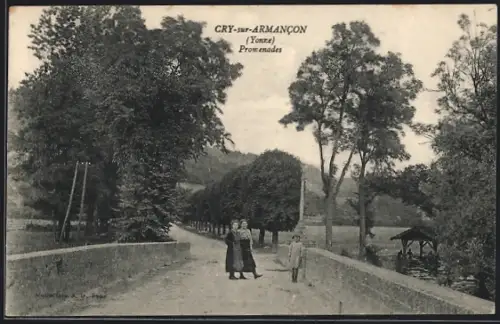 AK Cry-sur-Armancon, Les Promenades