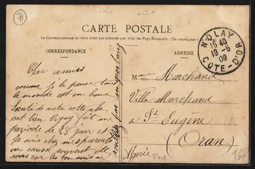 AK Epertully, La Place, Einwohner sitzen vorm Cafe