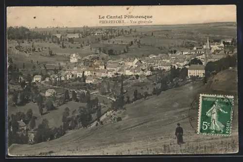 AK Pierrefort, Vue générale du village pittoresque dans le Cantal